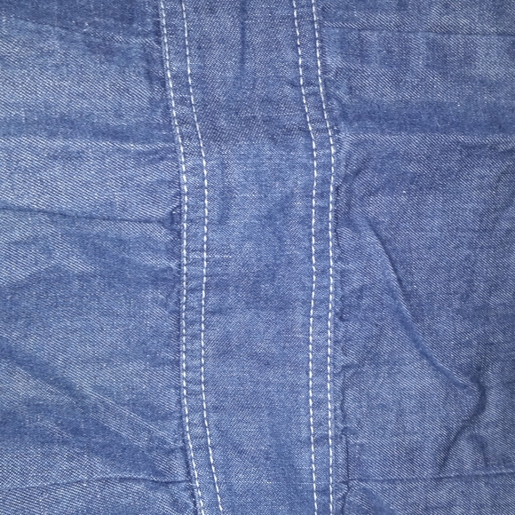 Nanette Lepore sz 6 Denim capsleeved top NWOT - Picture 5 of 5